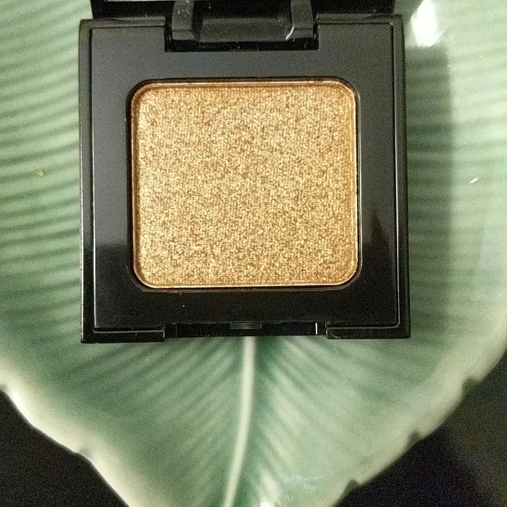 NWT Eyeshadow Palette